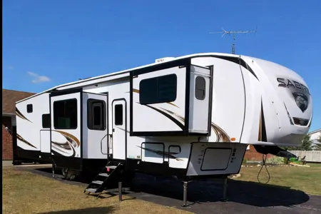 Brianna's Forest River 37flh Fifth Wheel