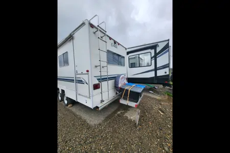 Richard's Thor Motor Coach 25 RLS Fifth Wheel