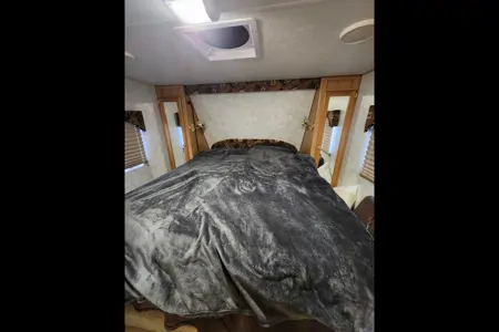 Richard's Thor Motor Coach 25 RLS Fifth Wheel