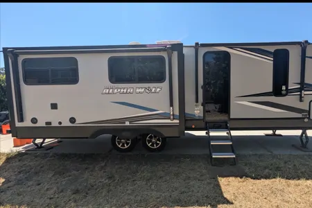 Mirasol Mobile - Forest River Cherokee alpha wolf Travel Trailer