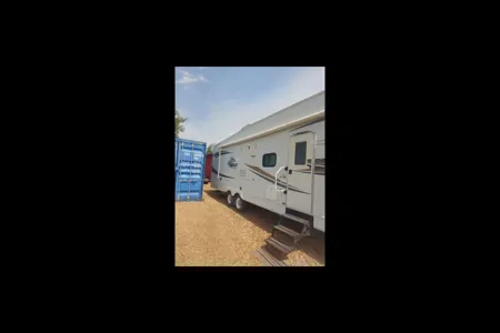 Cory's Jayco Eagle super light Fifth Wheel