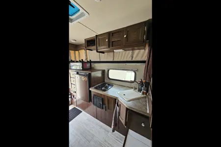 Rockies Off-Road Ram 2500 Camper Kananaskis/Parks Canada Pass included