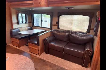Suzie's Beautiful home on Wheels!