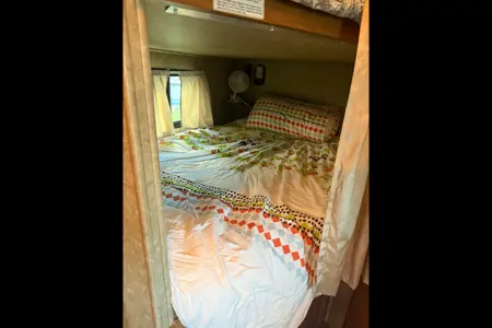Suzie's Beautiful home on Wheels!