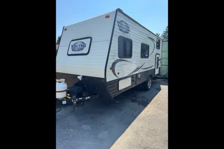 Shayne's Forest River 17bh Travel Trailer