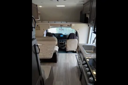 Chris's Thor Motor Coach Freedom Elite FE Class C