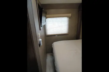 Chris's Thor Motor Coach Freedom Elite FE Class C
