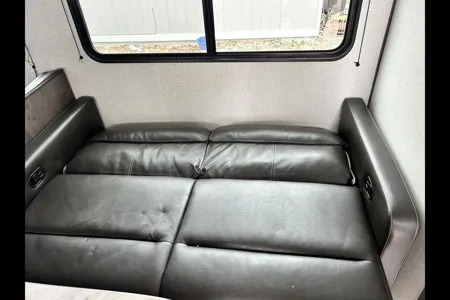 Tiauna's Coleman Lantern LT Travel Trailer