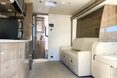 💎 Merci Benz 💎 BRAND NEW 2026 • Premium Sprinter • Unlimited Miles • Sleeps 6 ✨