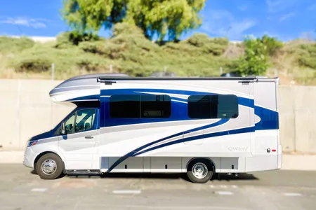 💎 Merci Benz 💎 BRAND NEW 2026 • Premium Sprinter • Unlimited Miles • Sleeps 6 ✨