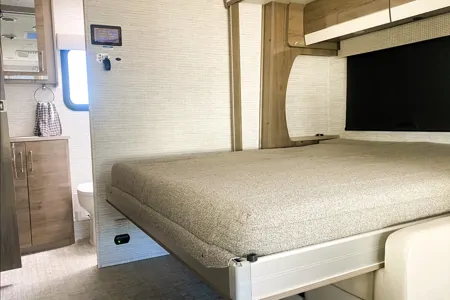 💎 Merci Benz 💎 BRAND NEW 2026 • Premium Sprinter • Unlimited Miles • Sleeps 6 ✨