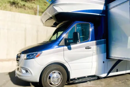 💎 Merci Benz 💎 BRAND NEW 2026 • Premium Sprinter • Unlimited Miles • Sleeps 6 ✨