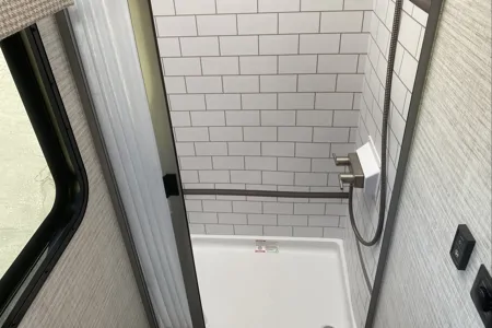 💎 Merci Benz 💎 BRAND NEW 2026 • Premium Sprinter • Unlimited Miles • Sleeps 6 ✨