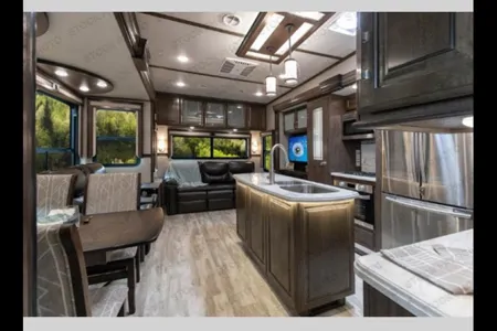 Double Diamond Platinum Luxury
