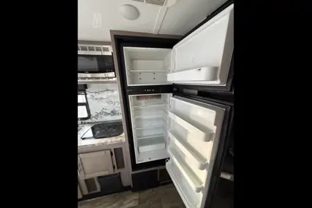 Yatinder's Keystone Sunset Trail Travel Trailer