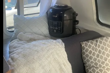 Bill & Shans rustic cozy cottage on wheels 