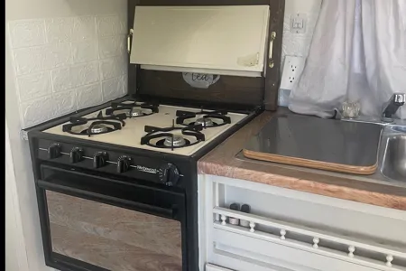 Bill & Shans rustic cozy cottage on wheels 