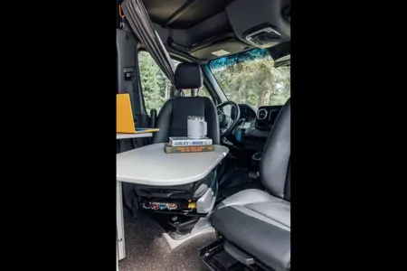 ROMR03 -- Pleasure-Way Rekon 4x4 Adventure Van
