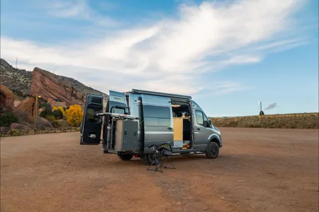 Pleasure-Way Rekon 4x4 Adventure Van - ROMR03