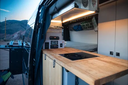 Pleasure-Way Rekon 4x4 Adventure Van - ROMR03