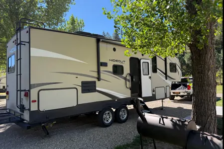 Trini's Keystone Hideout Fifth Wheel