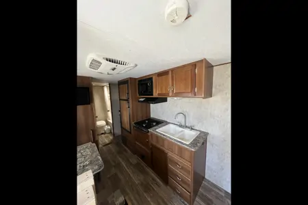 Josh's Prime Time Avenger Travel Trailer