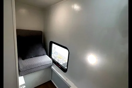 Miller's Mobile Mansion Coleman Lantern 17b (Custom Interior)
