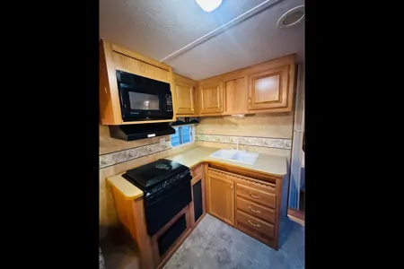 eric's Jayco jay flight Travel Trailer