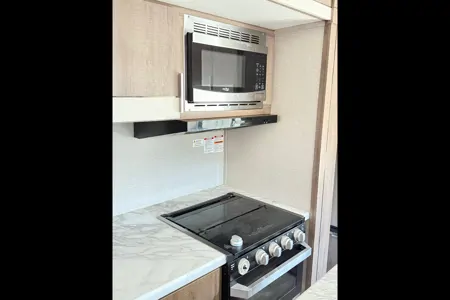 Jesse's Grand Design Imagine Travel Trailer