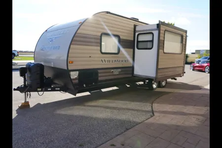 Daniel's Keystone Wildwood 243BHXL Travel Trailer