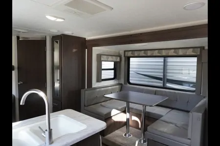 Daniel's Keystone Wildwood 243BHXL Travel Trailer