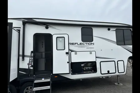 Joey Dimillo's Grand Design 324MBS Fifth Wheel