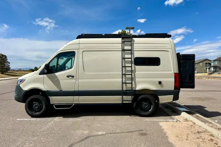 2024 Rocky Roamer. The Family Van!!!