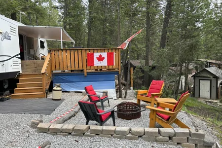 Lets Camp RV Rentals. Donald's RV Cottage