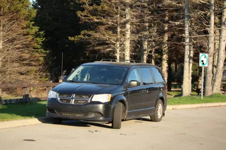 Aurore — Van aménagé discret et tout équipée pour vos aventures