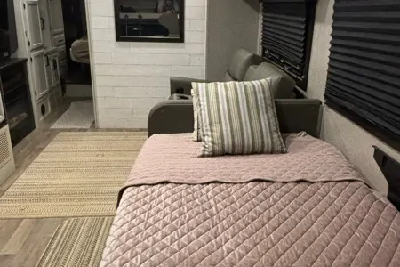 Best Entegra Coach Odyssey 30z Farmhouse Class C