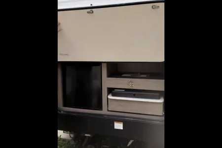 Kampii Travel Trailer “We deliver, Set-up, and Pick-up”