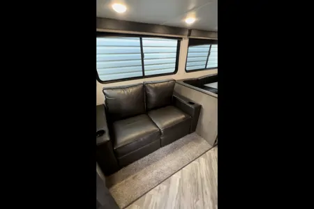 Kampii Travel Trailer “We deliver, Set-up, and Pick-up”