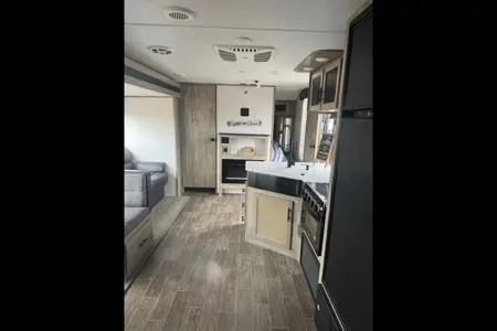 'Alice' 2021 Forest River Alphawolf ACO1718