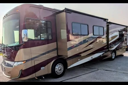 Glamping Queen Tiffin Motorhomes RED Class A