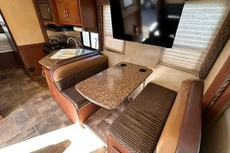 2016 Thor Motor Coach - Freedom Elite 29FE