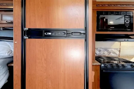 2016 Thor Motor Coach - Freedom Elite 29FE