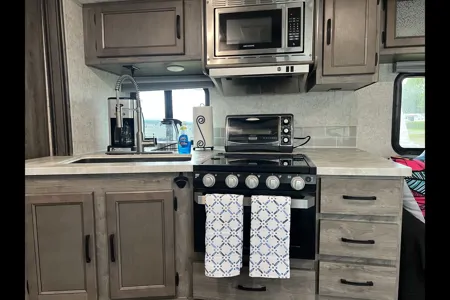 "Belle Vita" (Beautiful Life) RV Cottage-FOR SALE $39K