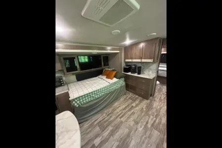 Grand Design Imagine 3210BH Sleeps 7!