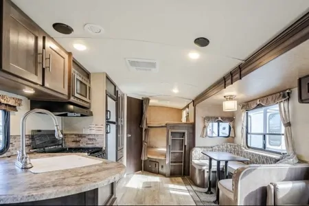 Long term or Short term rental ~2016 Forest River Travel Trailer available sleeps 10