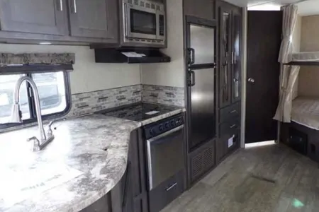 Long term or Short term rental ~2016 Forest River Travel Trailer available sleeps 10
