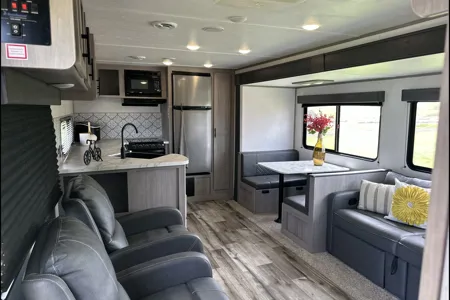 S&B Dutchman Coleman CM286RK22 Travel Trailer