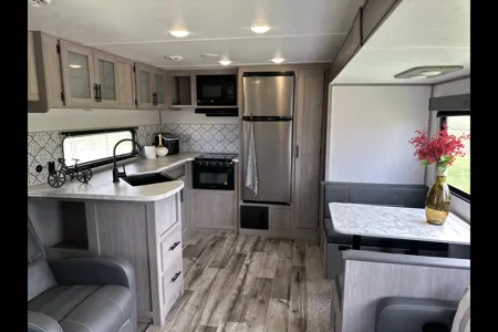 S&B Dutchman Coleman CM286RK22 Travel Trailer