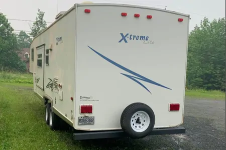 David's Extreme lite 27 feet Fifth Wheel