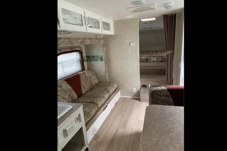 David's Extreme lite 27 feet Fifth Wheel